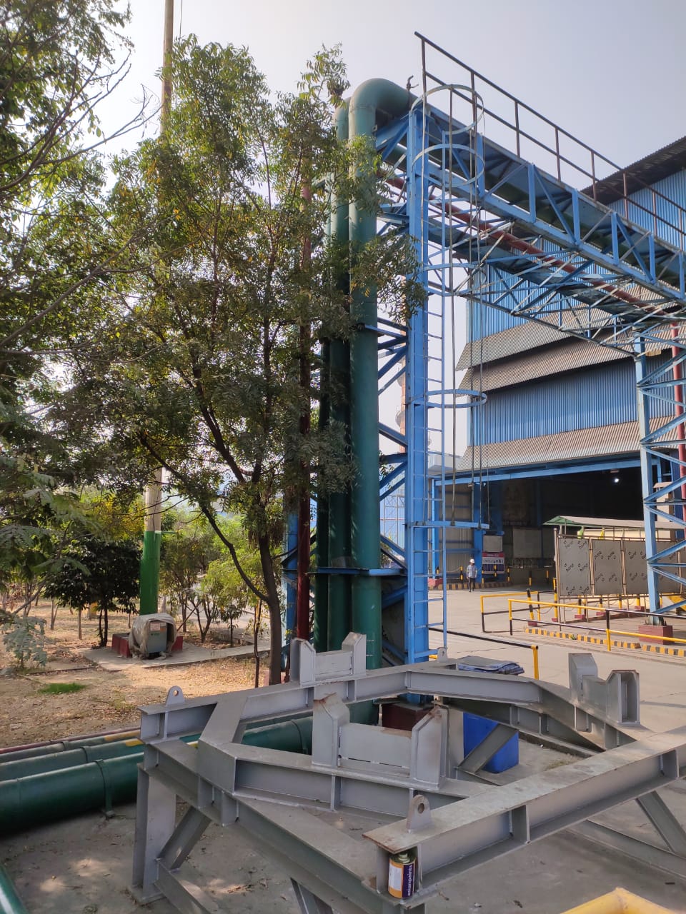 Pipe Bridge Fabrication and Erection
